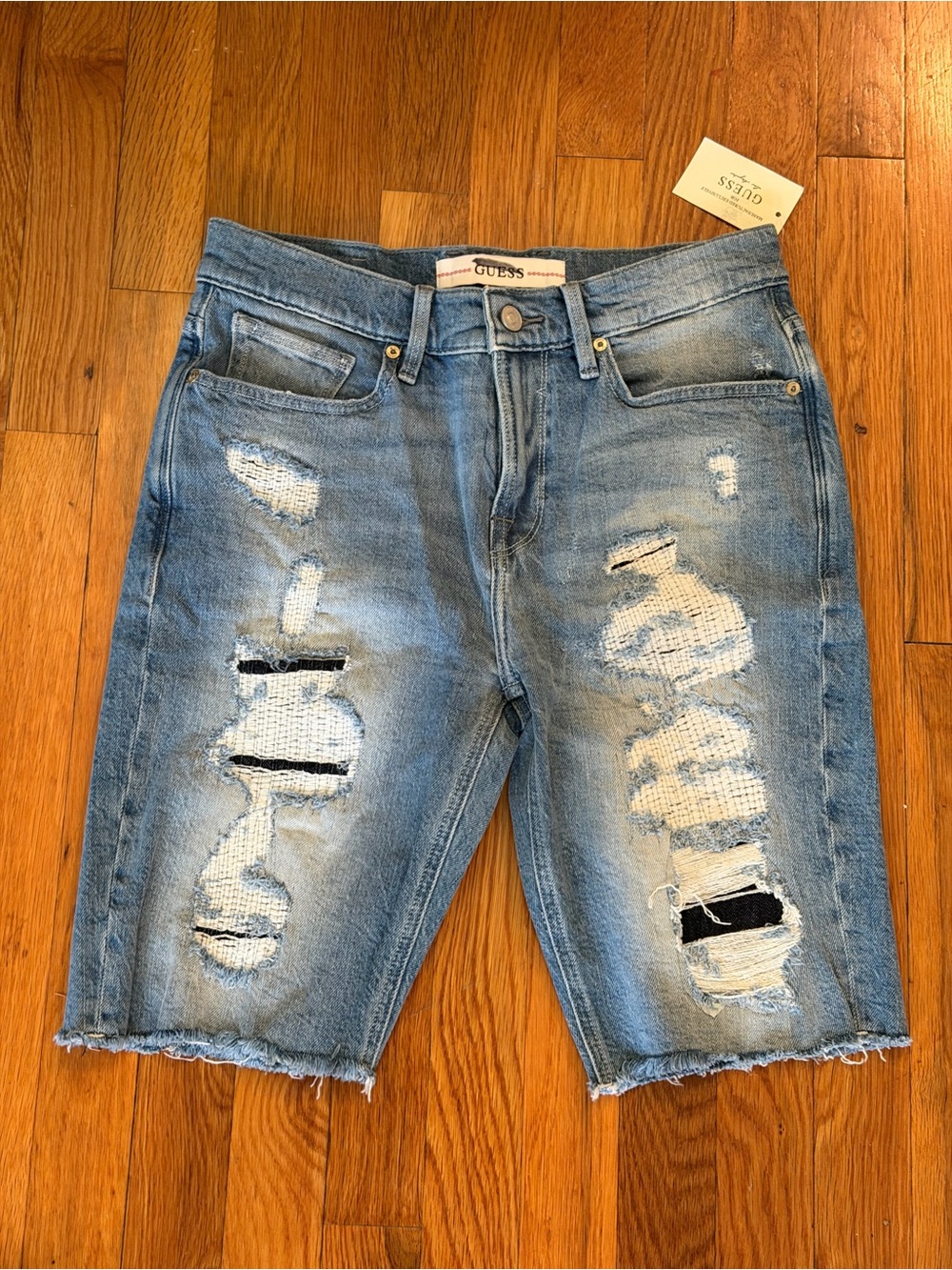 GUESS Light Wash Distressed Denim Bermuda Shorts size 29